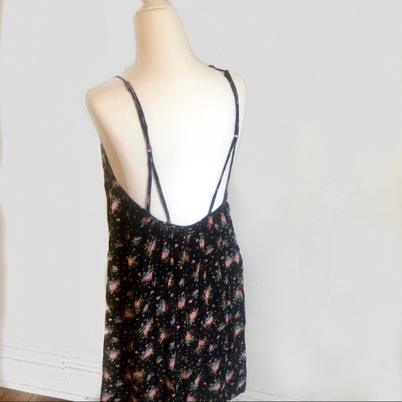 💛💜3 for $20 💜💛Volcom black floral dress - Picture 2 of 5